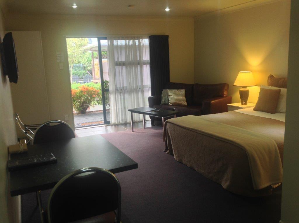 Central Park Motor Inn Taumarunui Exterior photo