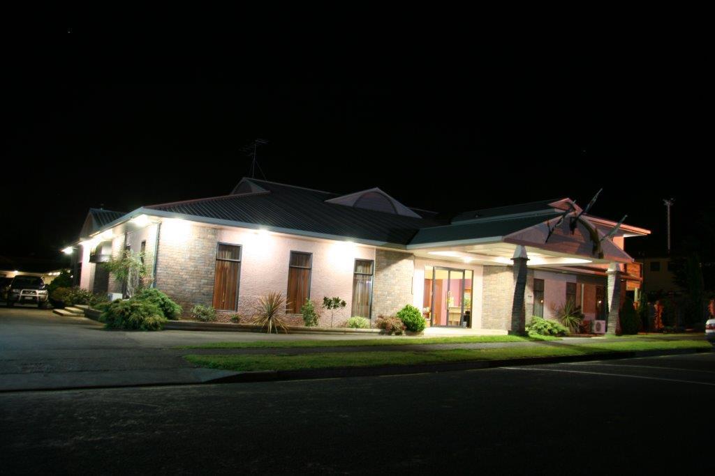 Central Park Motor Inn Taumarunui Exterior photo